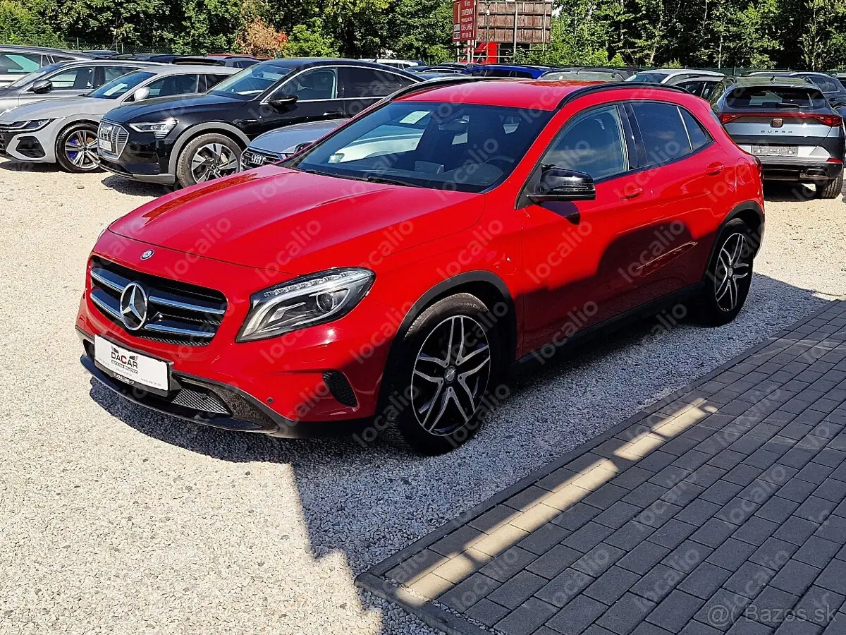 MERCEDES-BENZ GLA 200 D A/T