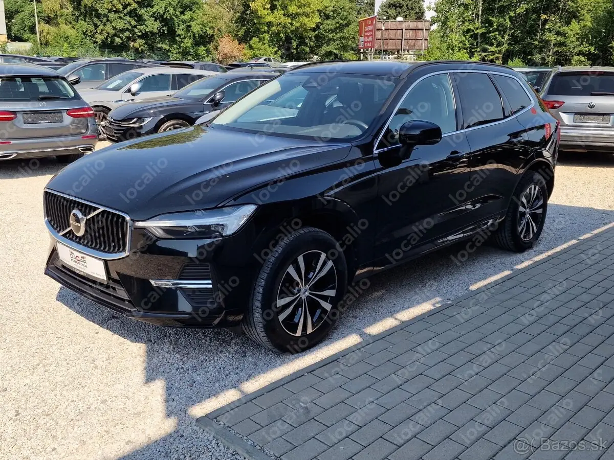VOLVO XC60 2.0 B4 MHEV MOMENTUM A/T
