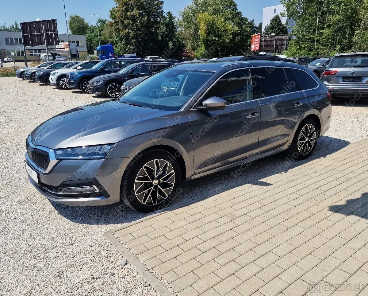 ŠKODA OCTAVIA COMBI 2.0 TDI STYLE 4X4 DSG / REZERVOVANÉ