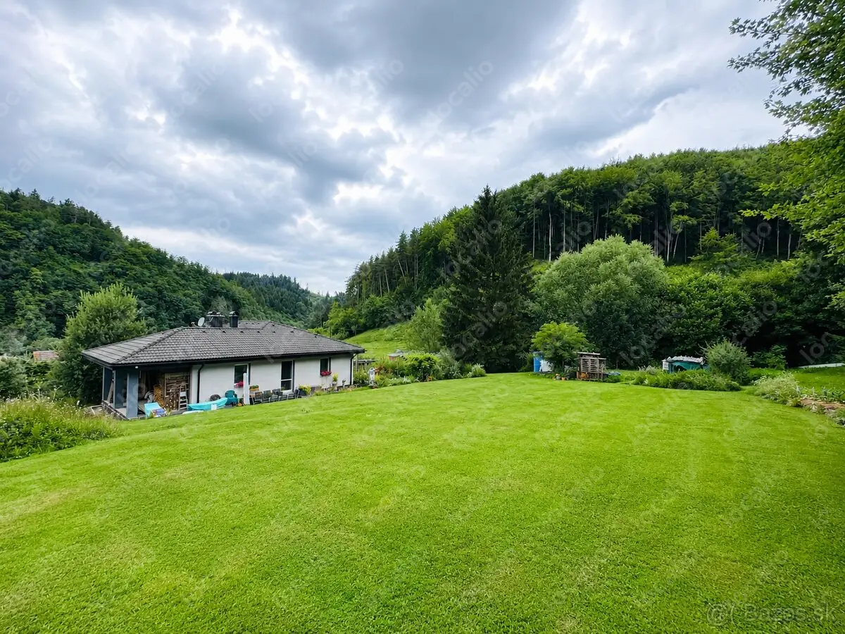 Výnimočný pozemok 847 m2 v Divinke, pokojné bývanie len